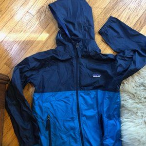 Youth Navy/Blue Patagonia windbreaker/rain jacket